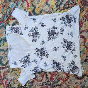 Lucky Brand Embroidered Cold Shoulder Tee Small
